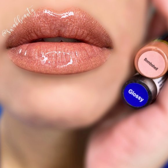 BOMBSHELL LIPSENSE® - Picture 2 of 3
